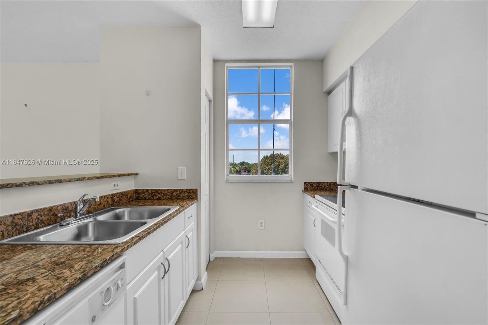 Property photo # 2