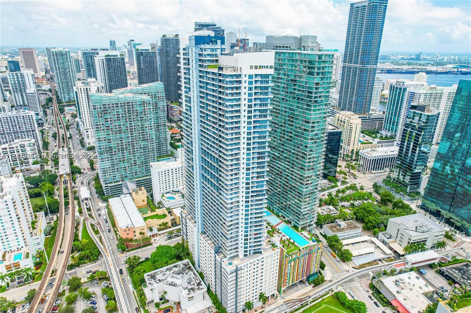 Infinity At Brickell Cond