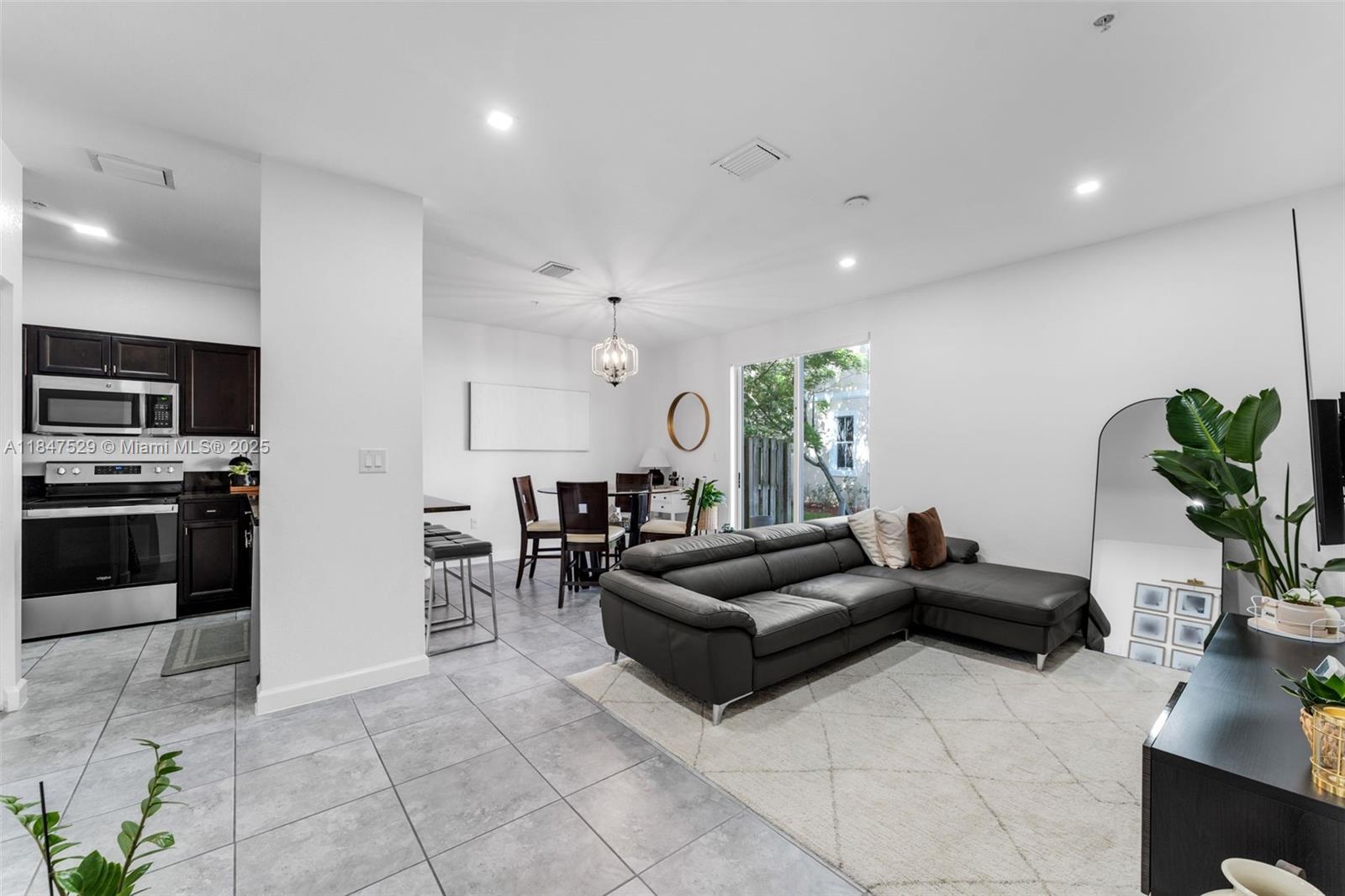 134 28th Ter Unit 10, Homestead, Florida 33033