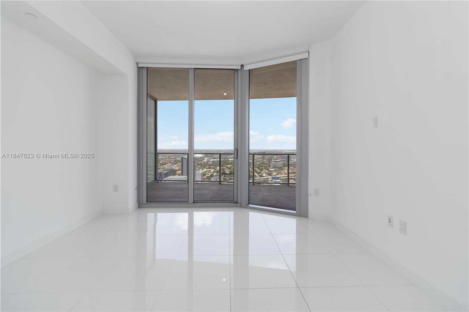 851 NE 1st Ave #4104, Miami FL 33132