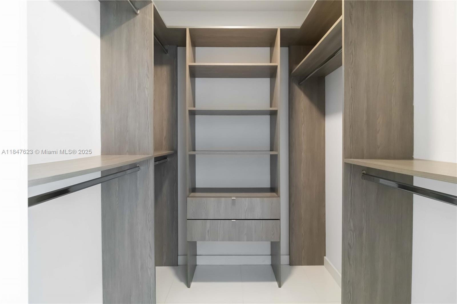 851 NE 1st Ave #4104, Miami FL 33132