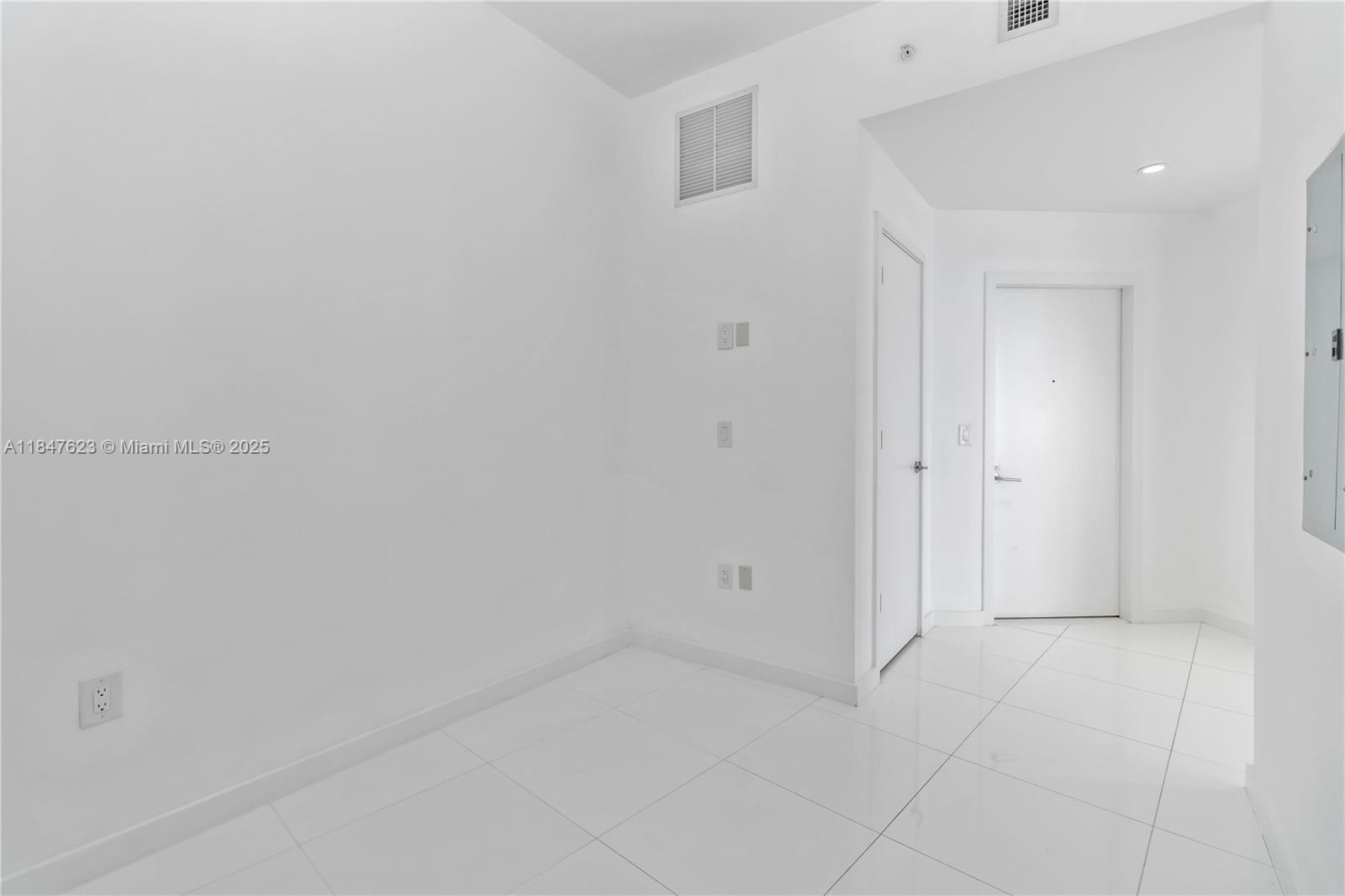 851 NE 1st Ave #4104, Miami FL 33132