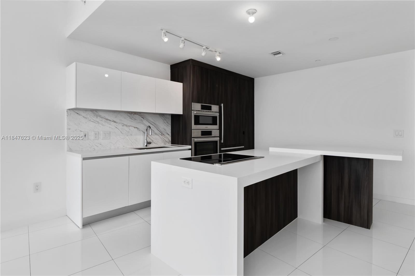 851 NE 1st Ave #4104, Miami FL 33132