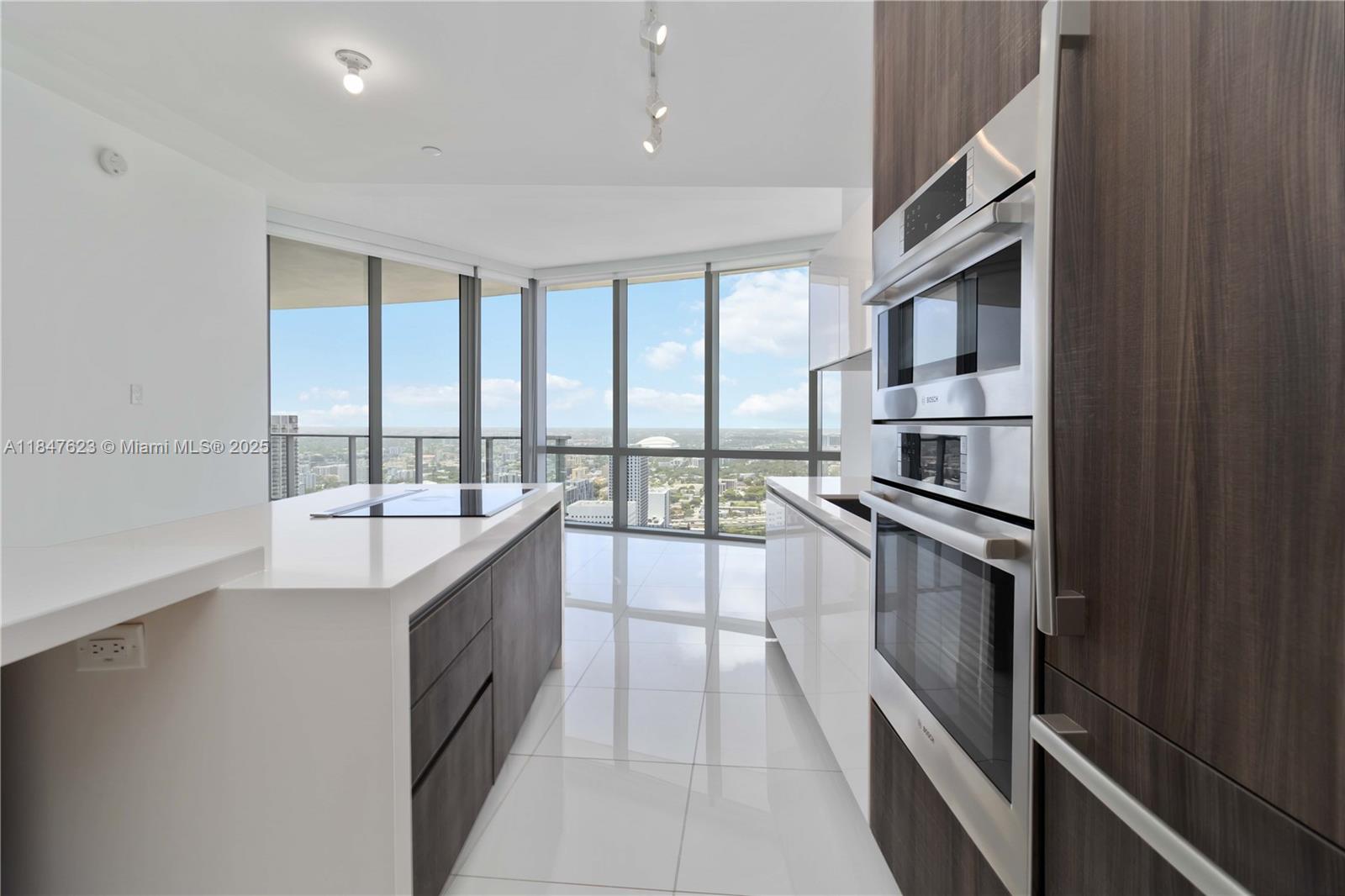 851 NE 1st Ave #4104, Miami FL 33132