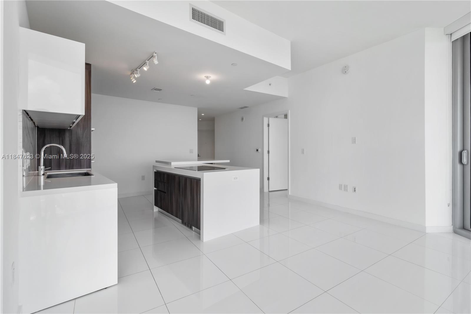 851 NE 1st Ave #4104, Miami FL 33132
