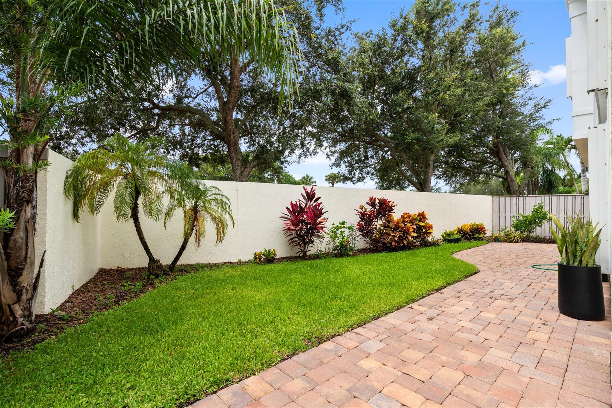 Image to showcase the property located at 8 Governors Ct
