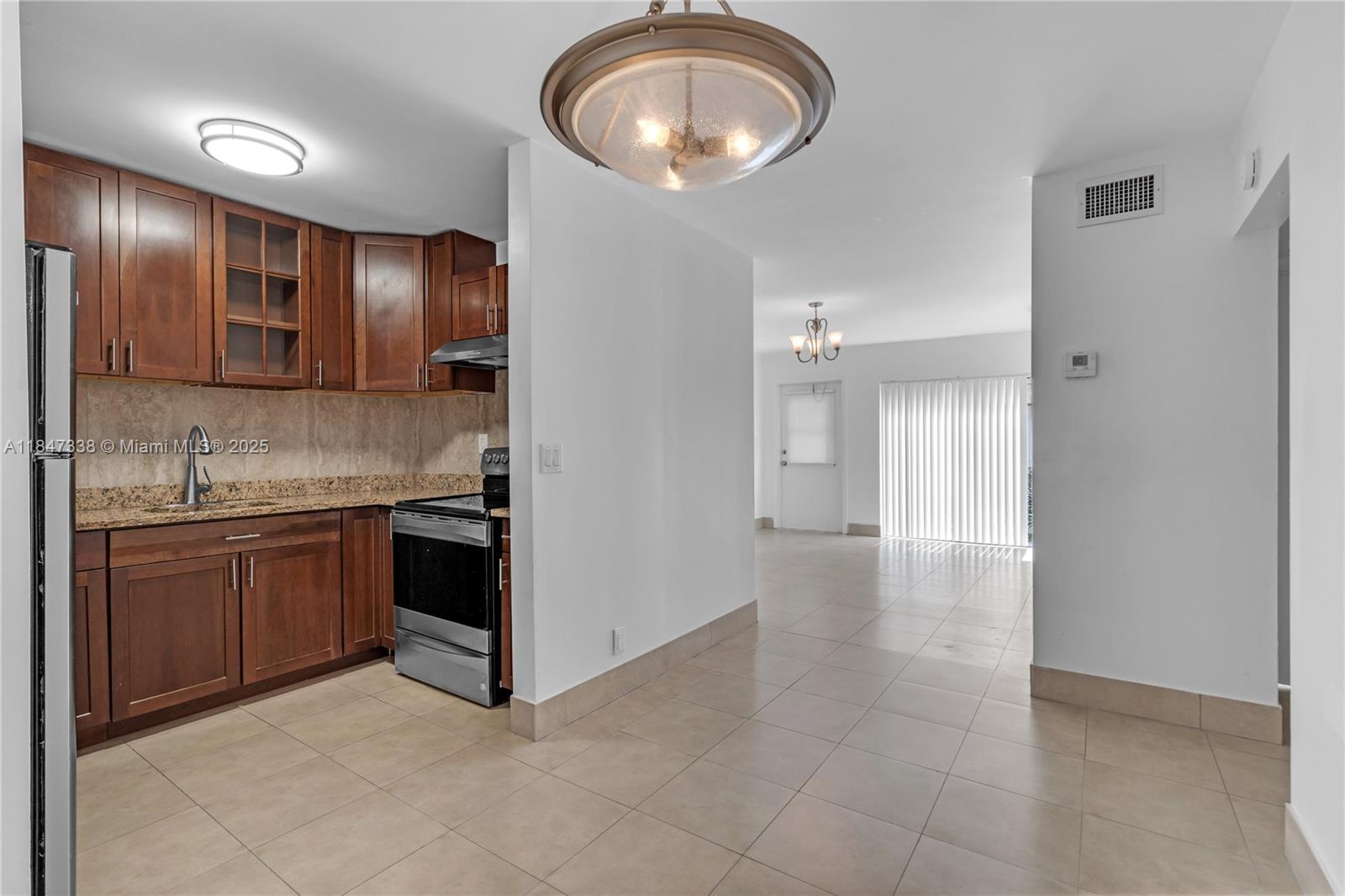Property photo # 8