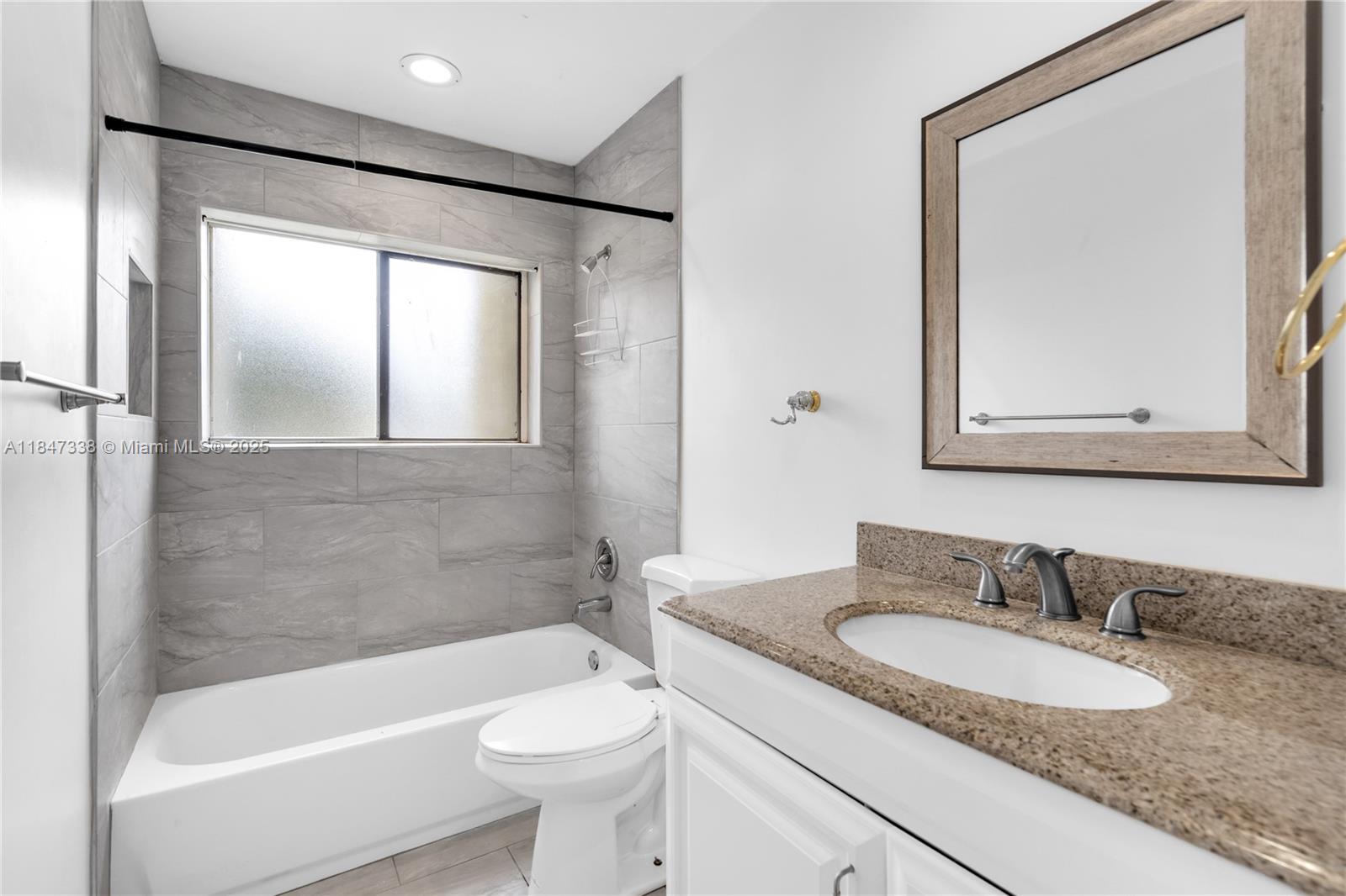 Property photo # 6