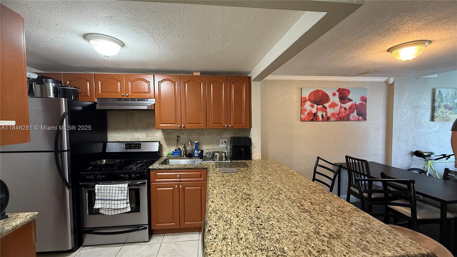 Property photo # 0