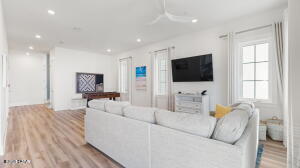 Listing photo id 11 for 13651 Front Beach Road