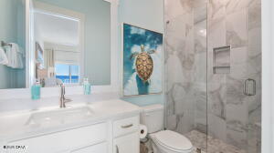 Listing photo id 35 for 13651 Front Beach Road