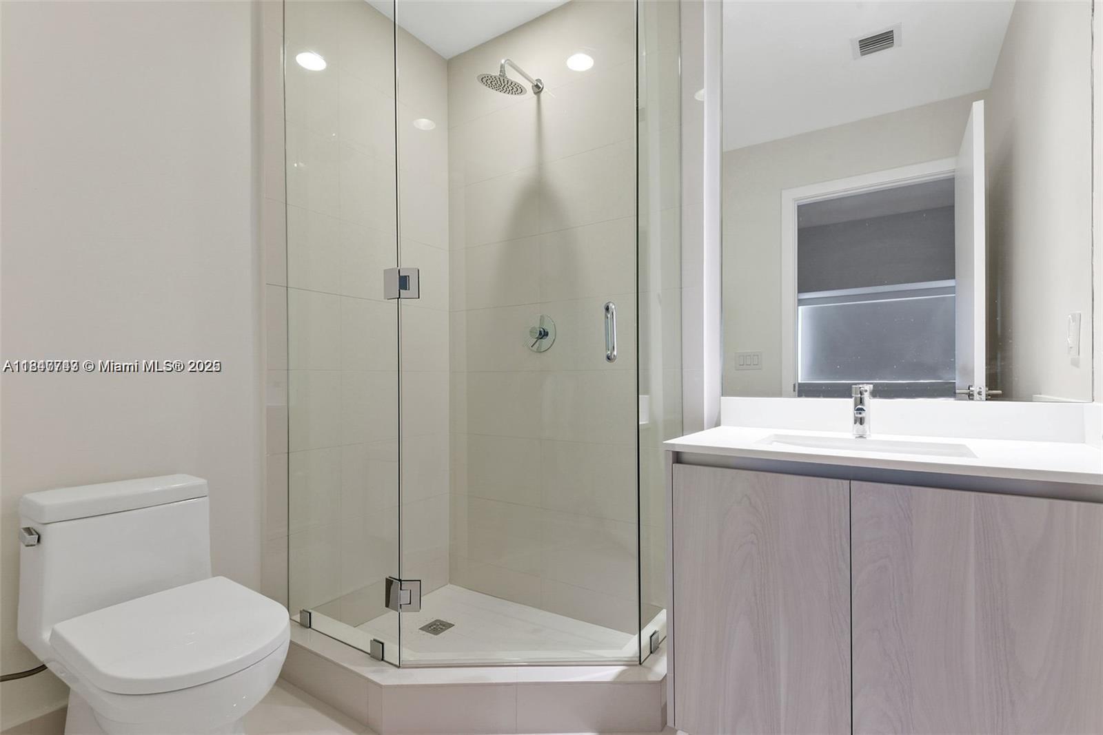 480 NE 31st St #4003, Miami FL 33137