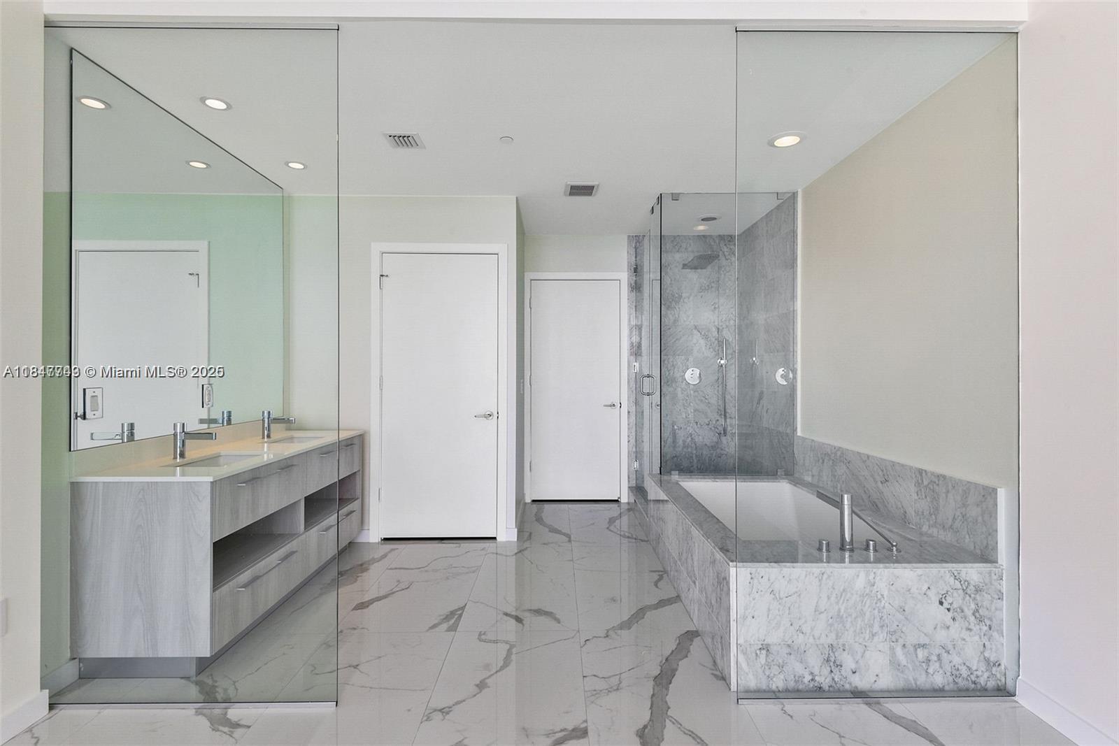 480 NE 31st St #4003, Miami FL 33137