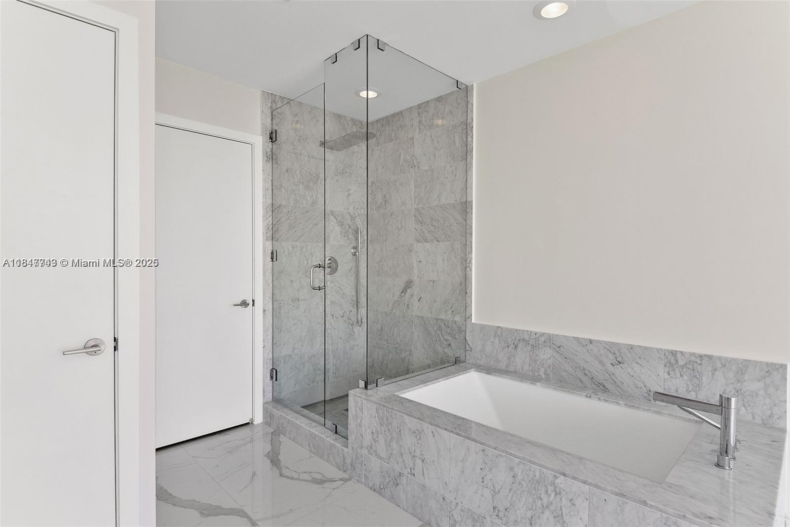 480 NE 31st St #4003, Miami FL 33137