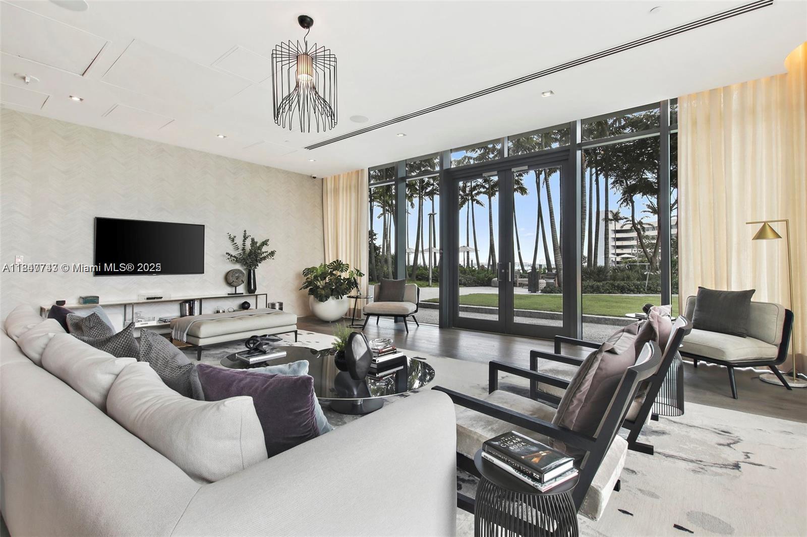 480 NE 31st St #4003, Miami FL 33137