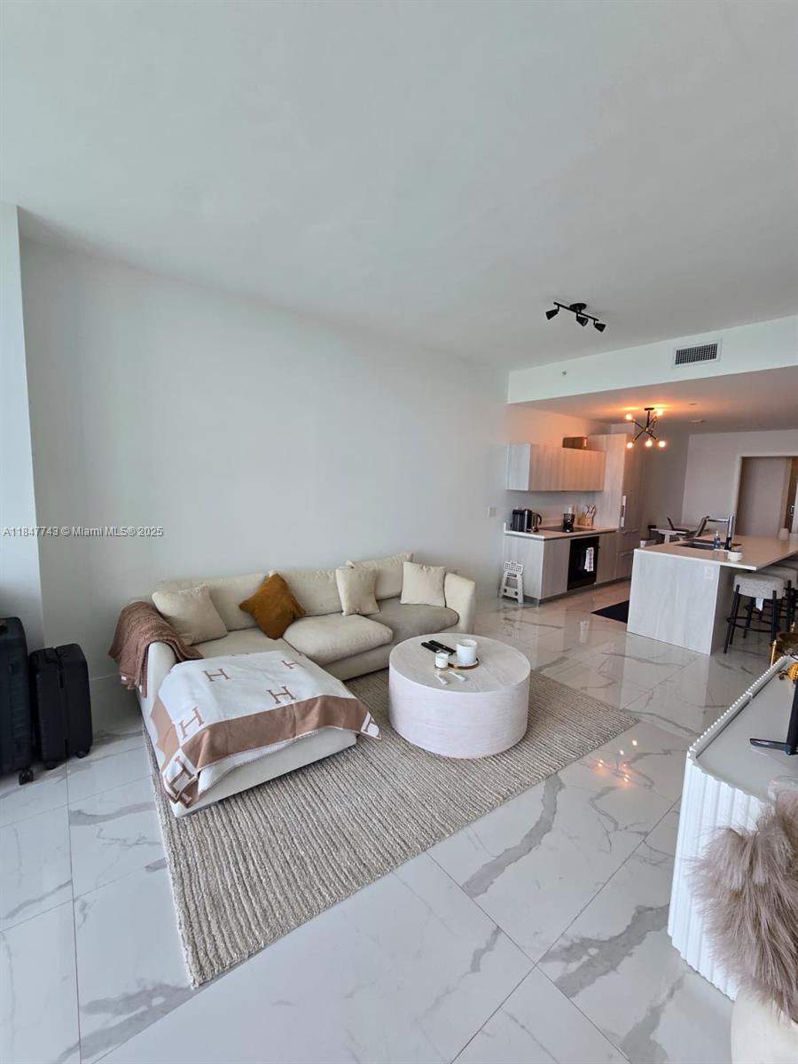 480 NE 31st St #4003, Miami FL 33137