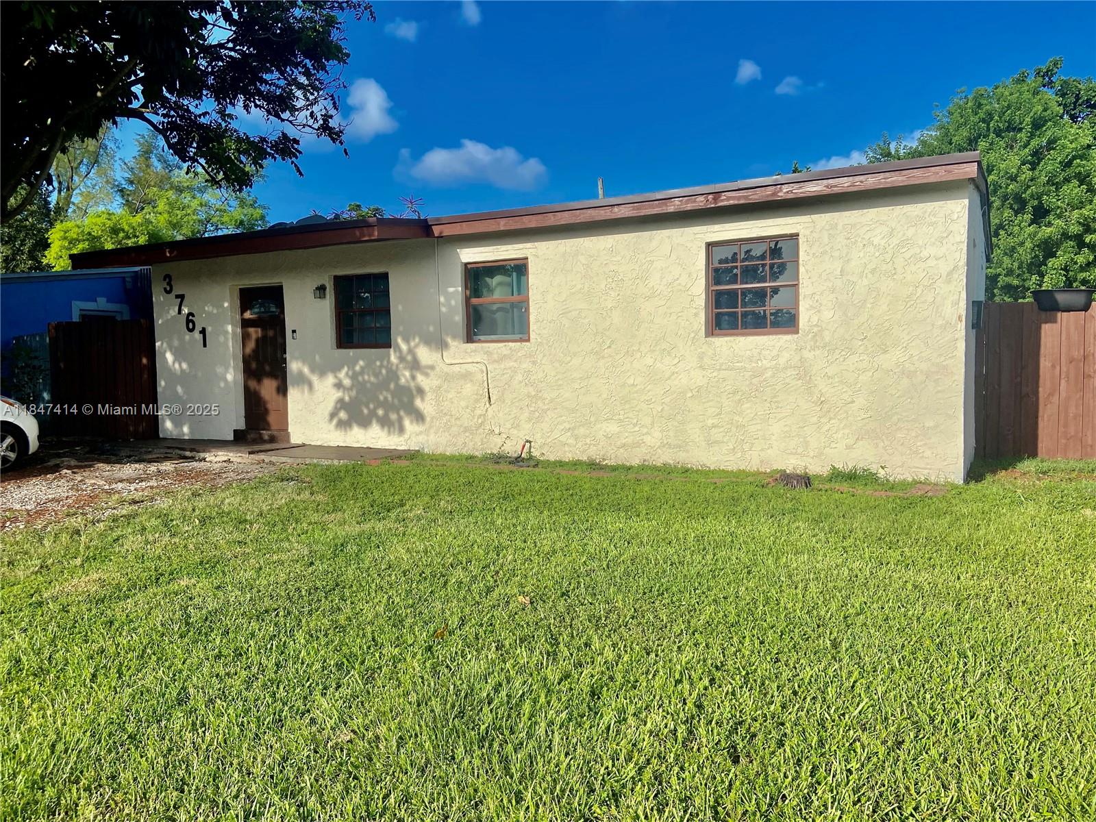 Property photo # 0