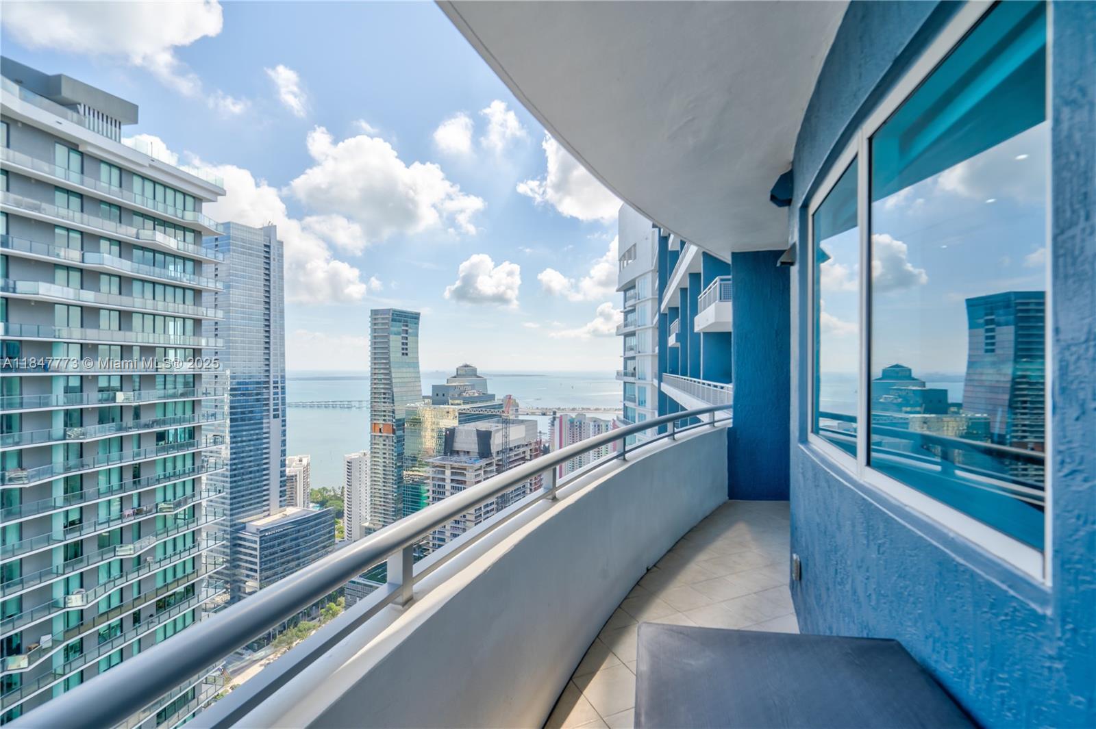 60 SW 13th St #4616, Miami FL 33130