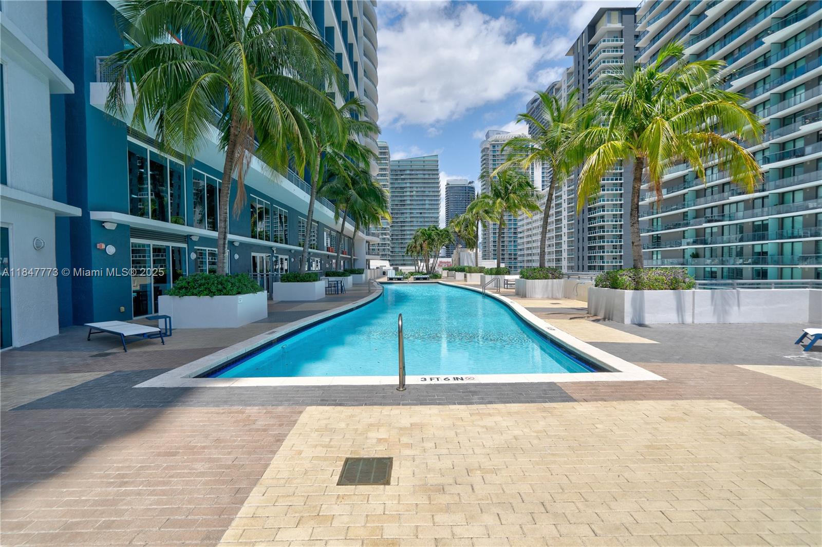 60 SW 13th St #4616, Miami FL 33130