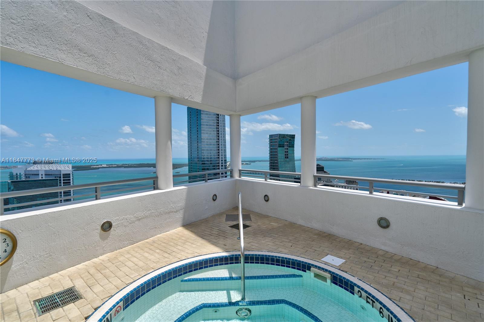60 SW 13th St #4616, Miami FL 33130