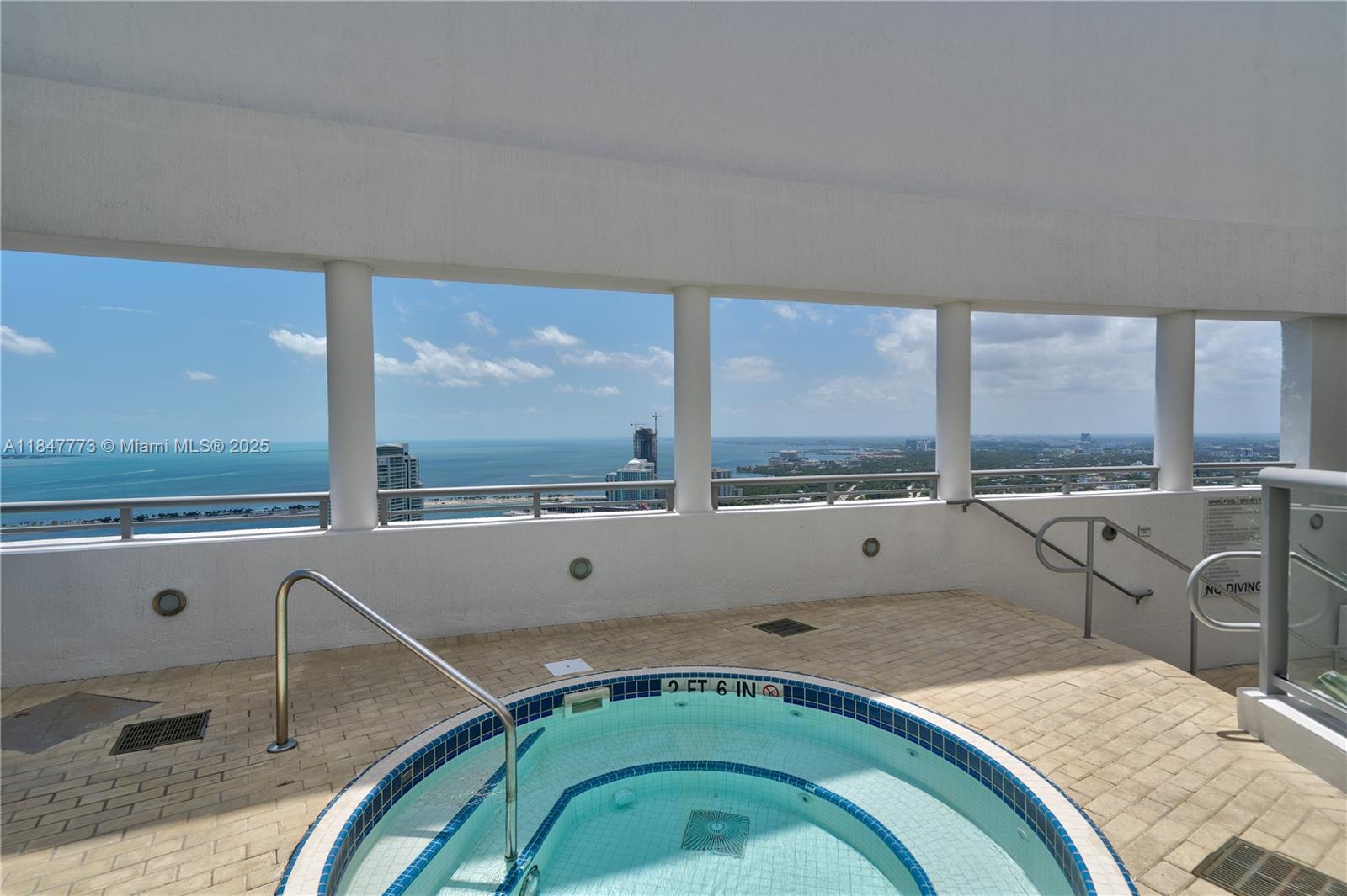 60 SW 13th St #4616, Miami FL 33130
