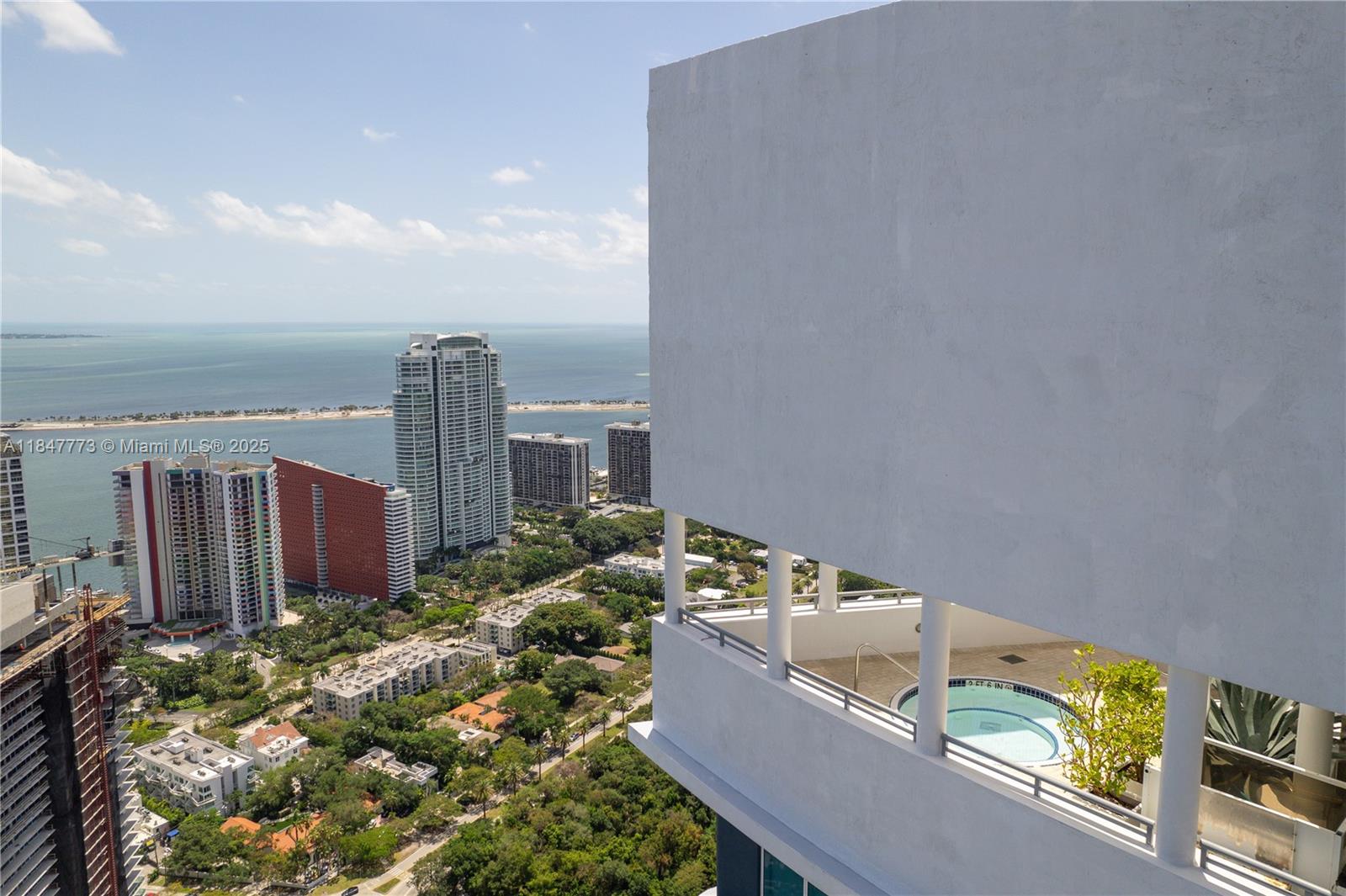 60 SW 13th St #4616, Miami FL 33130