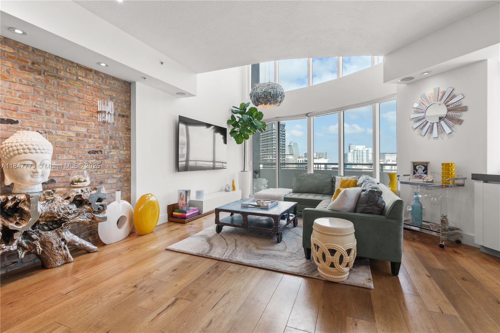 Property photo # 2