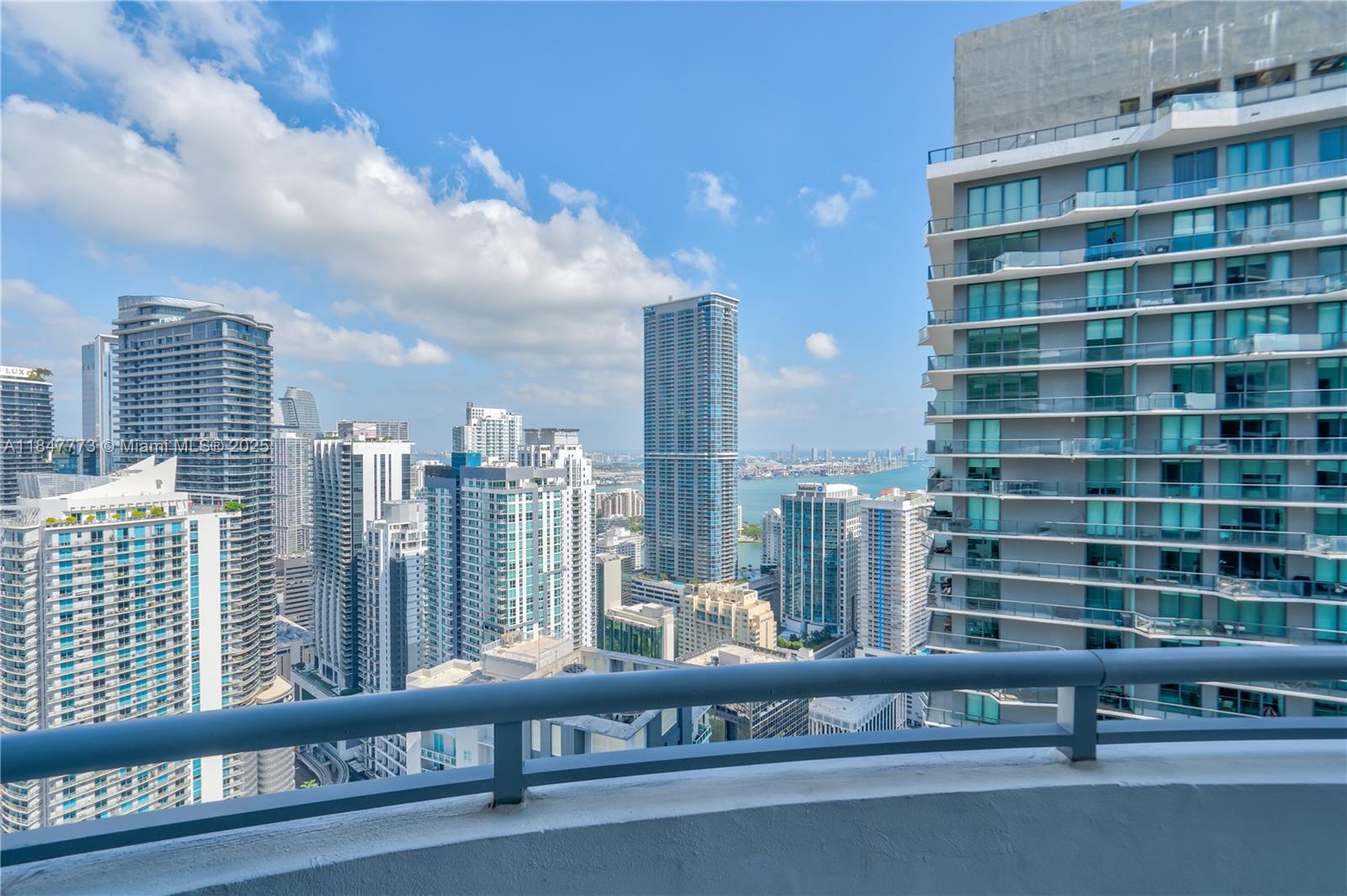 60 SW 13th St #4616, Miami FL 33130