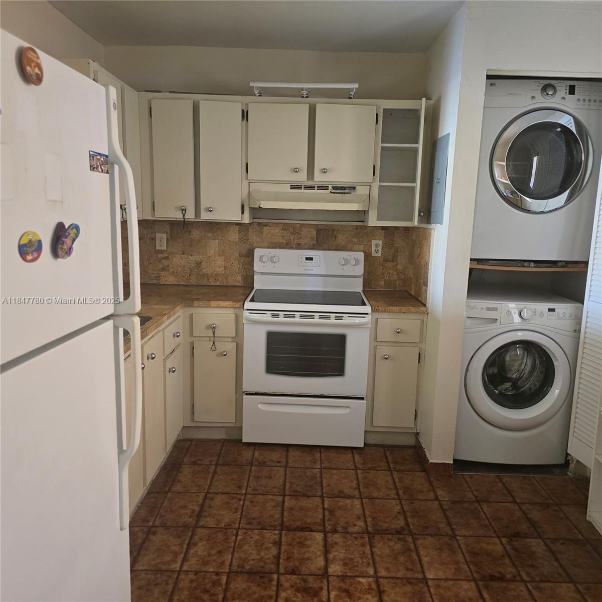 Property photo # 2