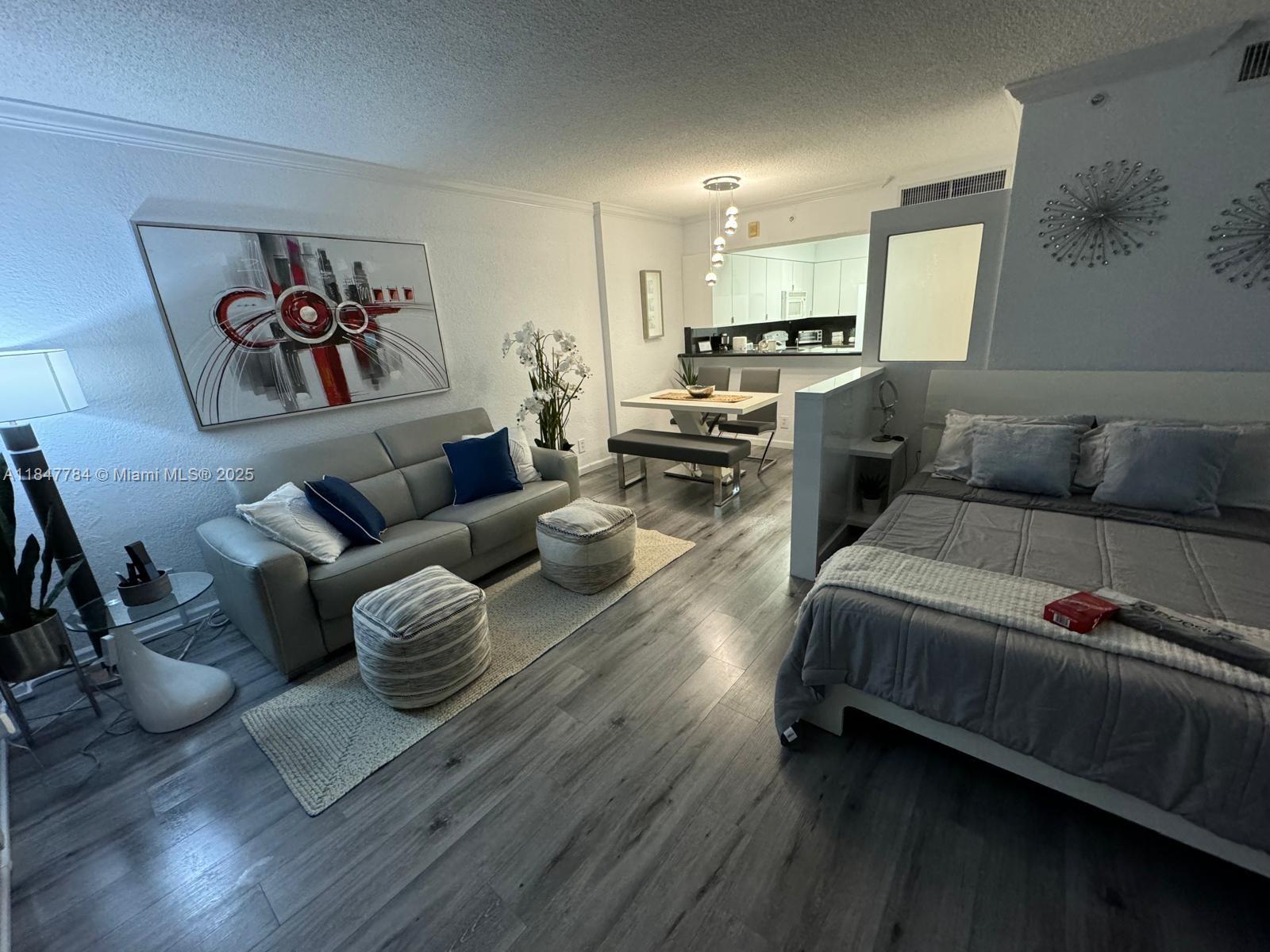 Property photo # 7