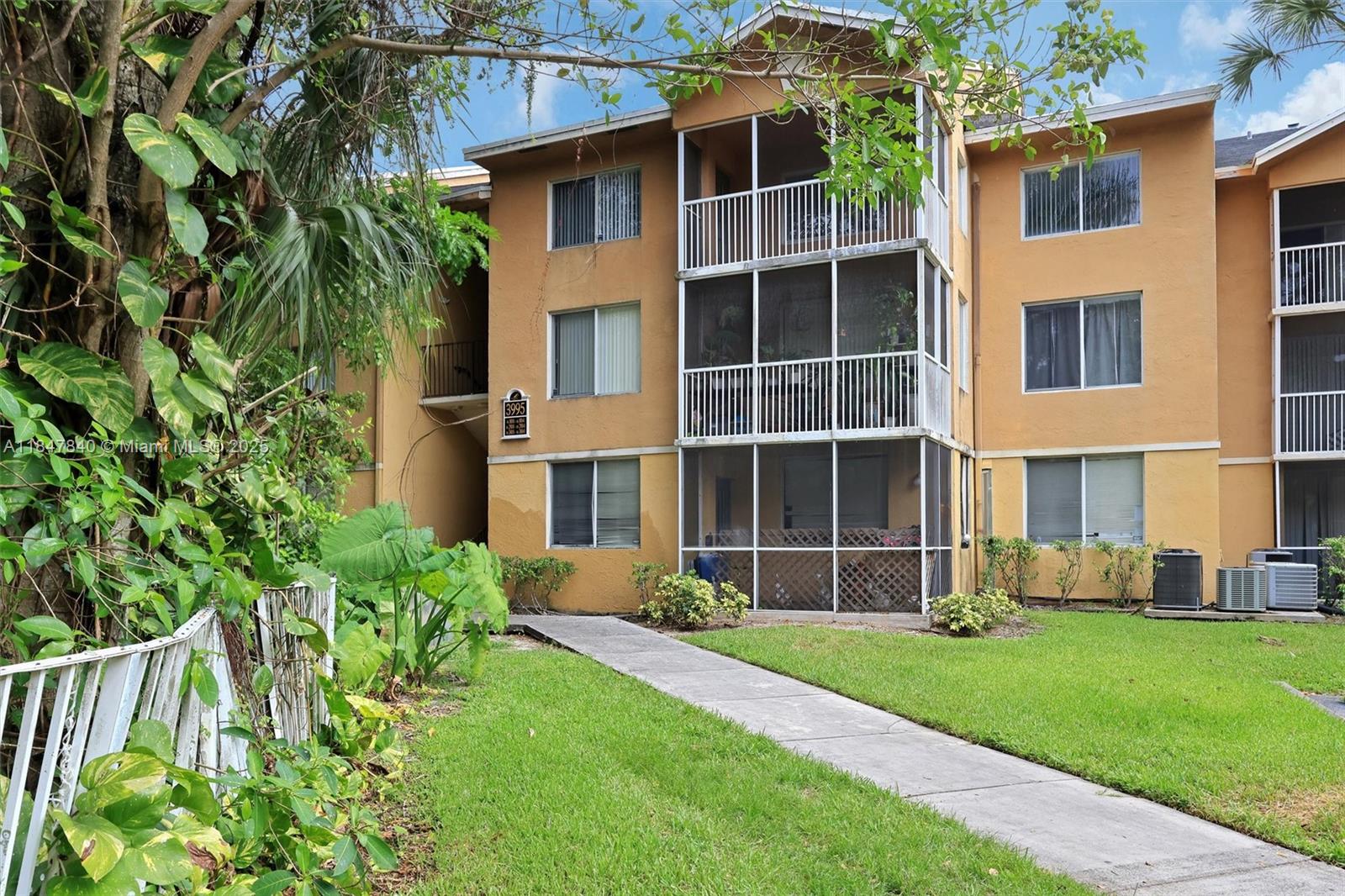 Property photo # 0