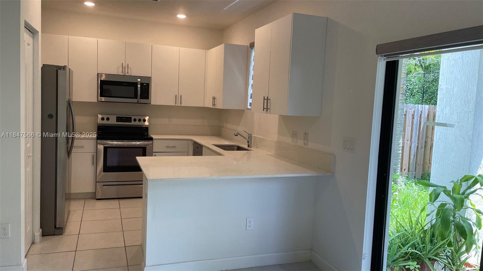 Property photo # 9