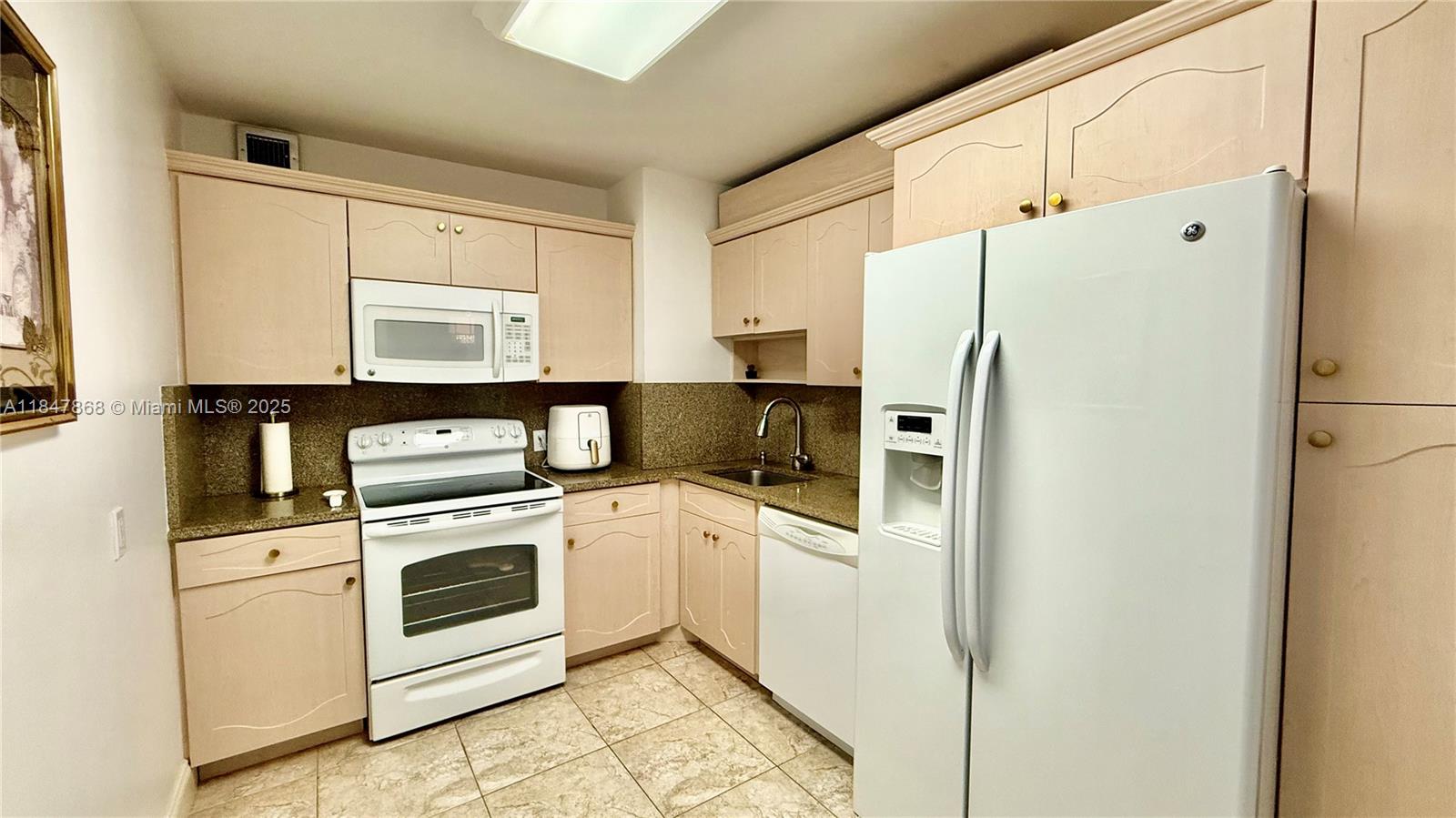 Property photo # 6