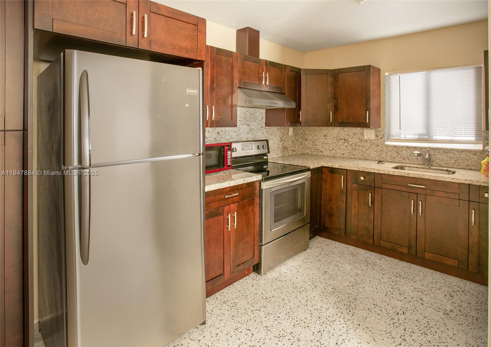 Property photo # 7