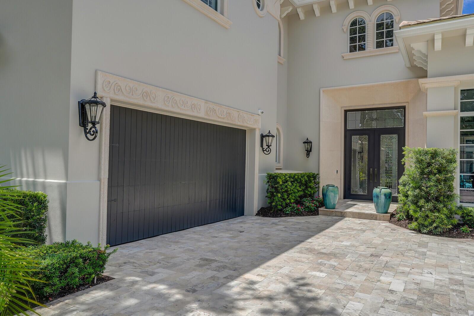Image to showcase the property located at 11205 Orange Hibiscus Lane