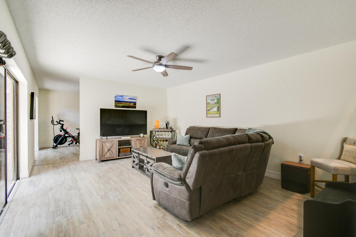 Image to showcase the property located at 630 6th Terrace
