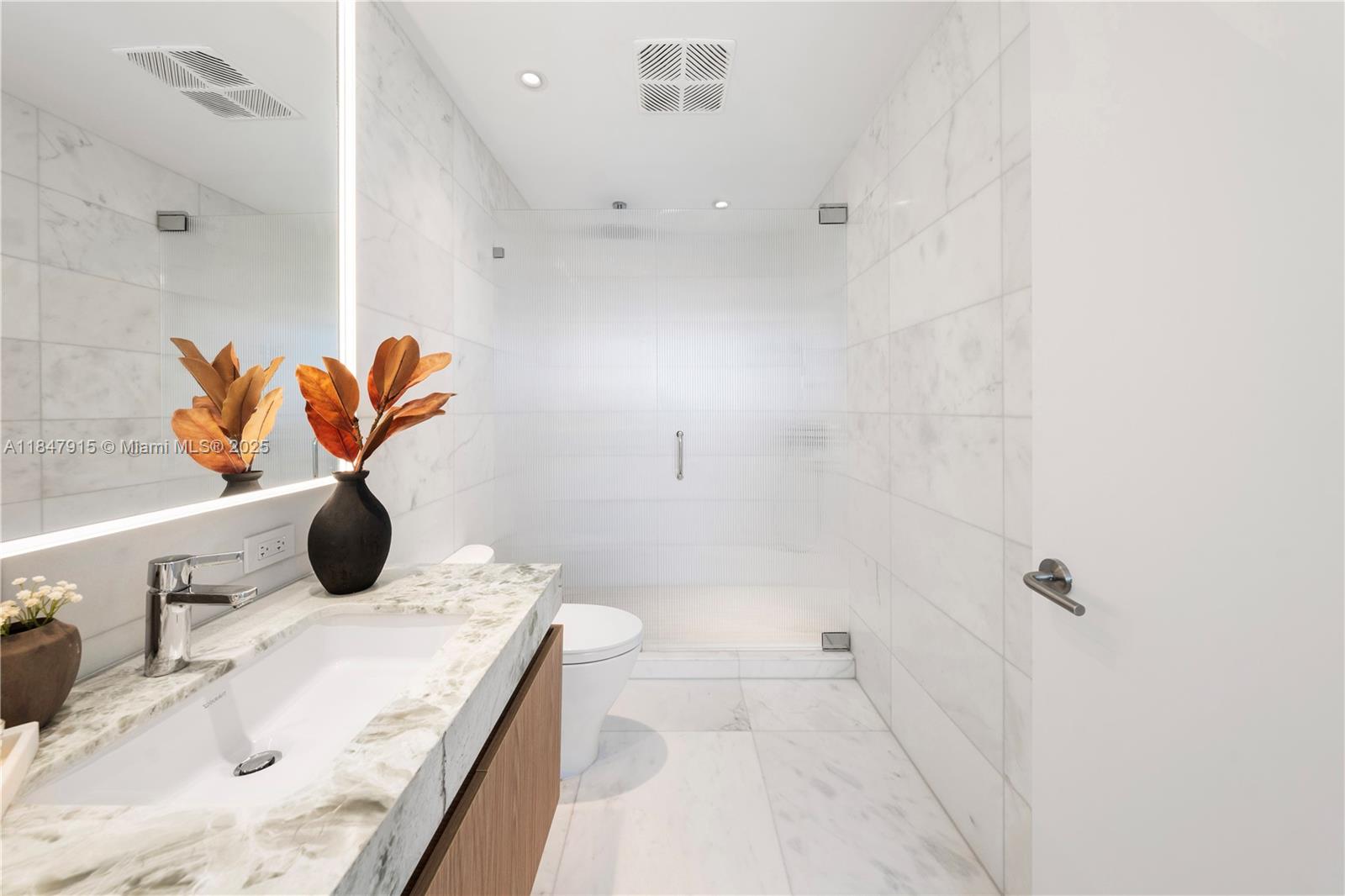 500 Alton Rd #2008, Miami Beach FL 33139