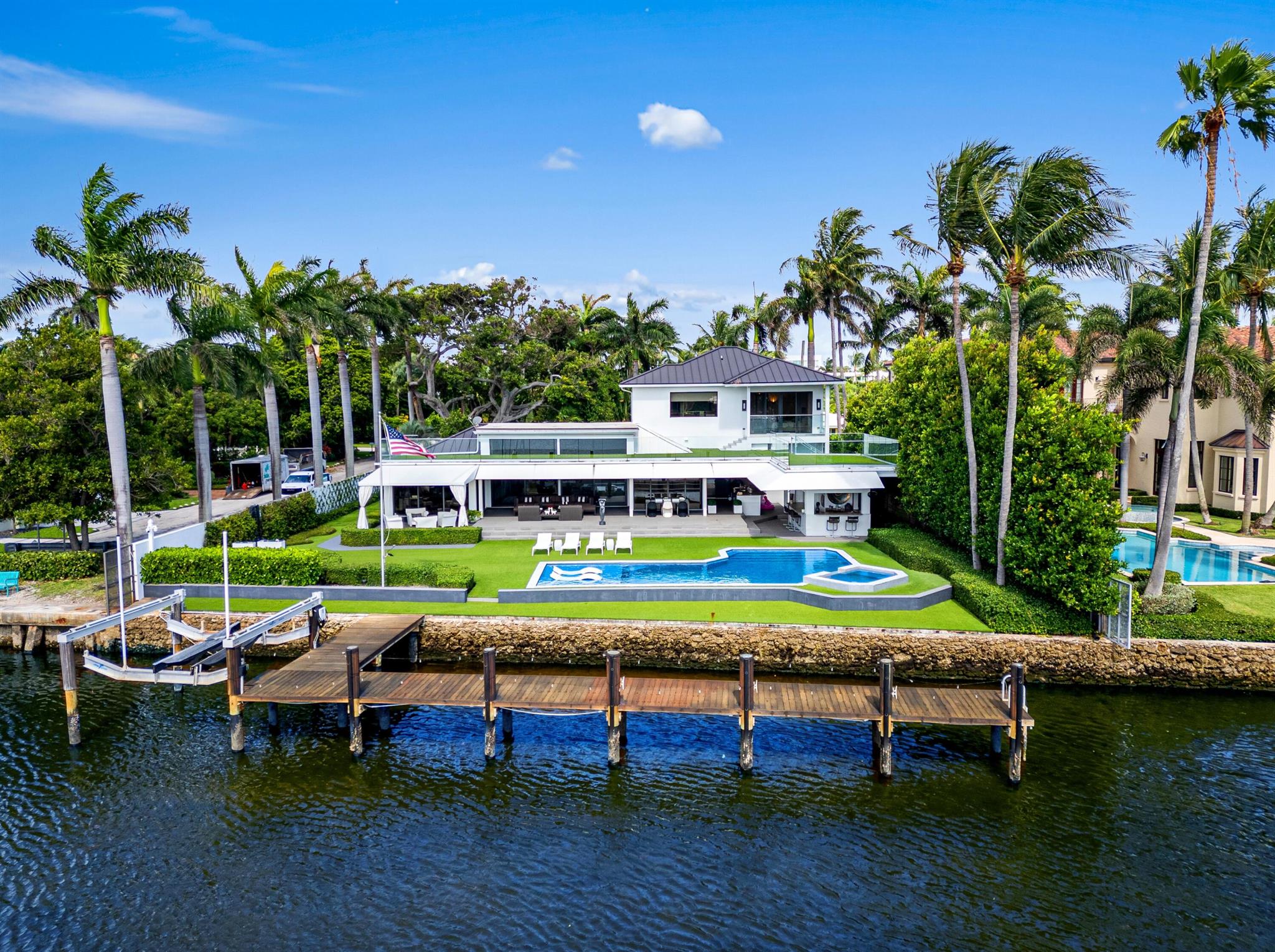 201 Palm Trail Delray Beach, FL 33483