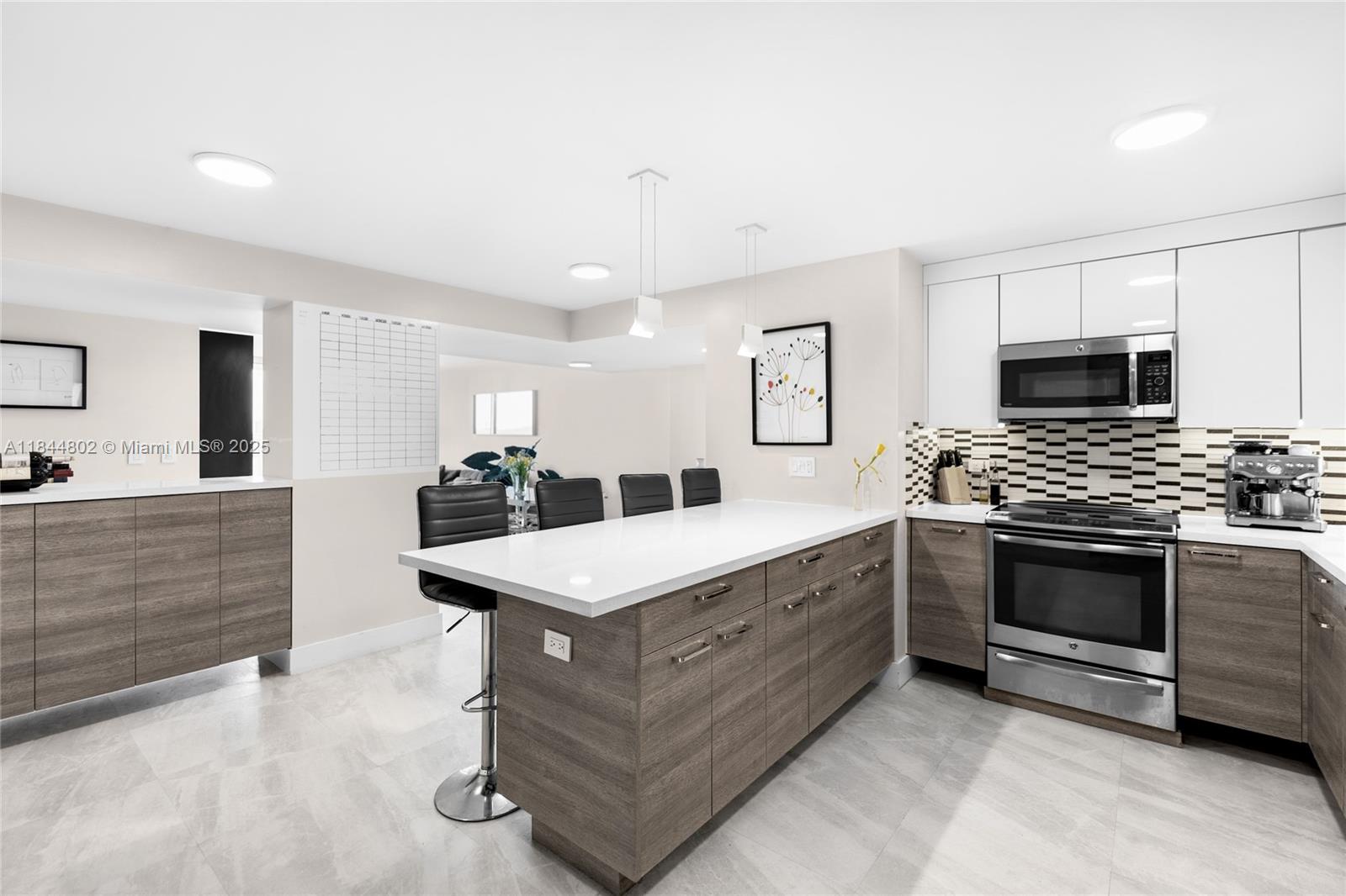 Property photo # 6