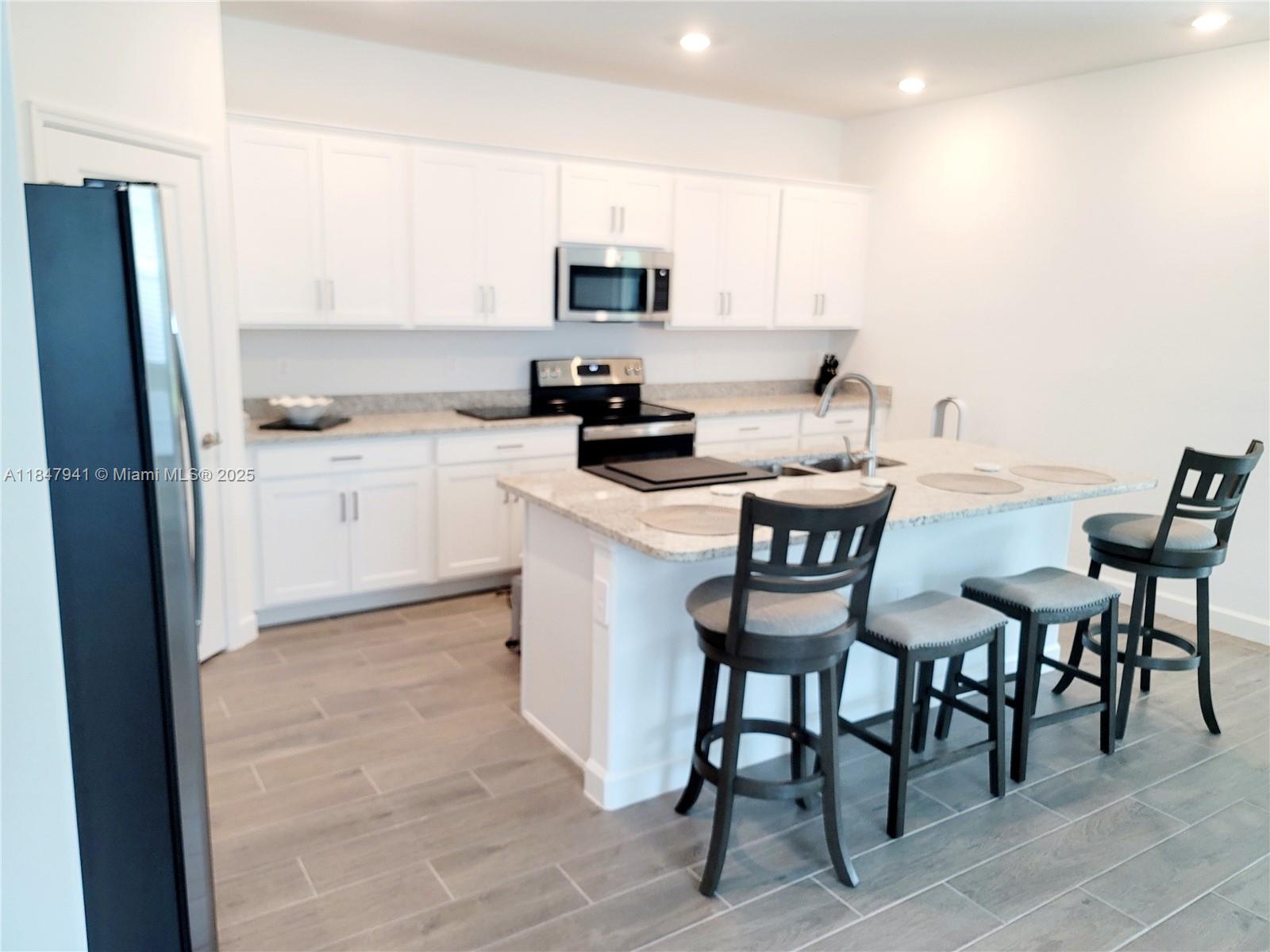 Property photo # 2