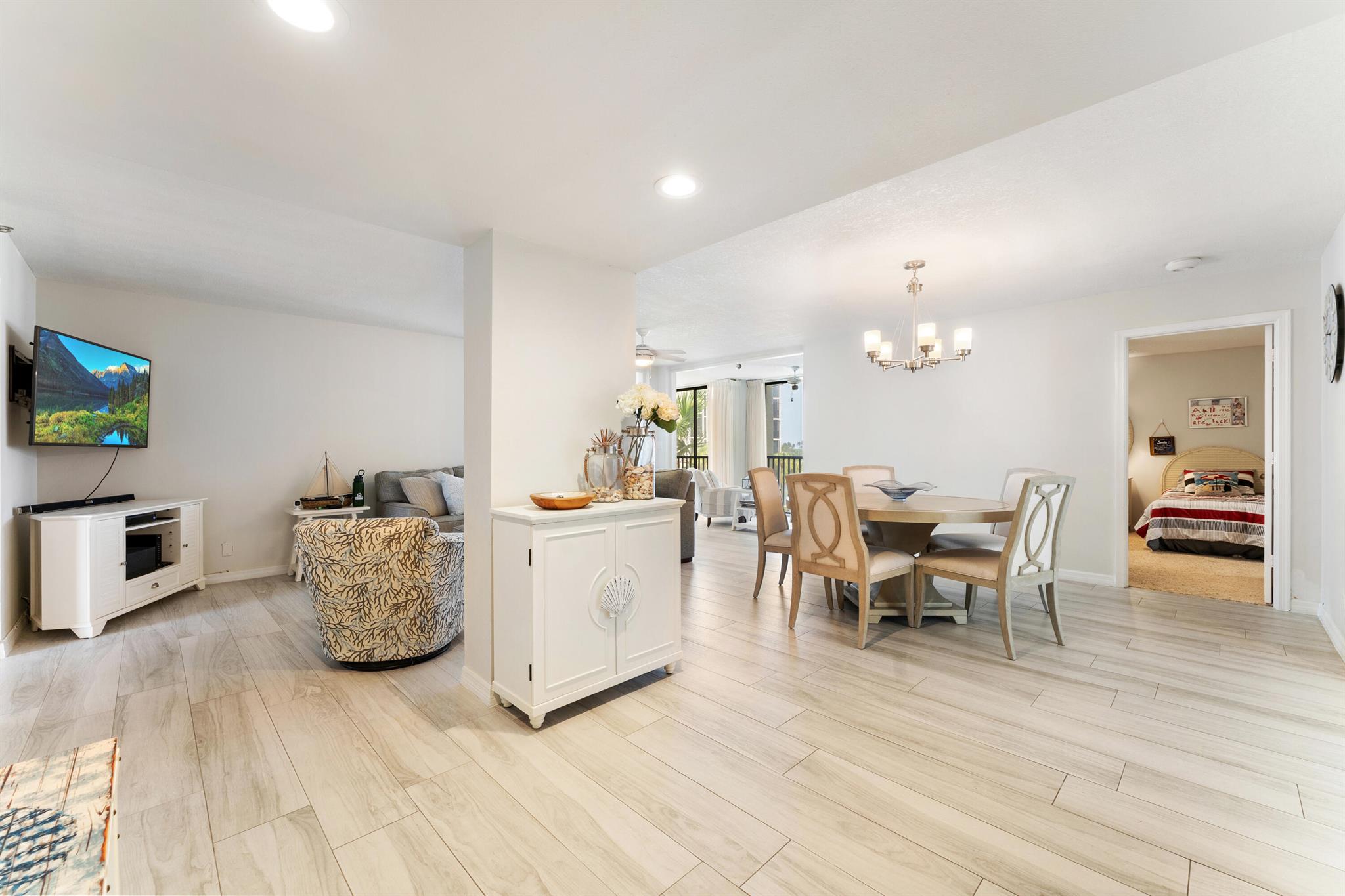 Image to showcase the property located at 19800 Sandpointe Bay Drive 407