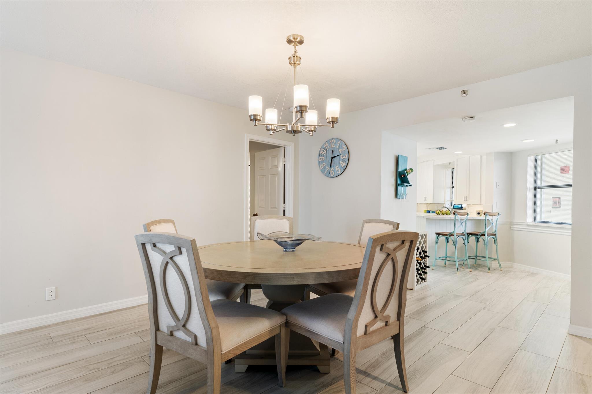 Image to showcase the property located at 19800 Sandpointe Bay Drive 407