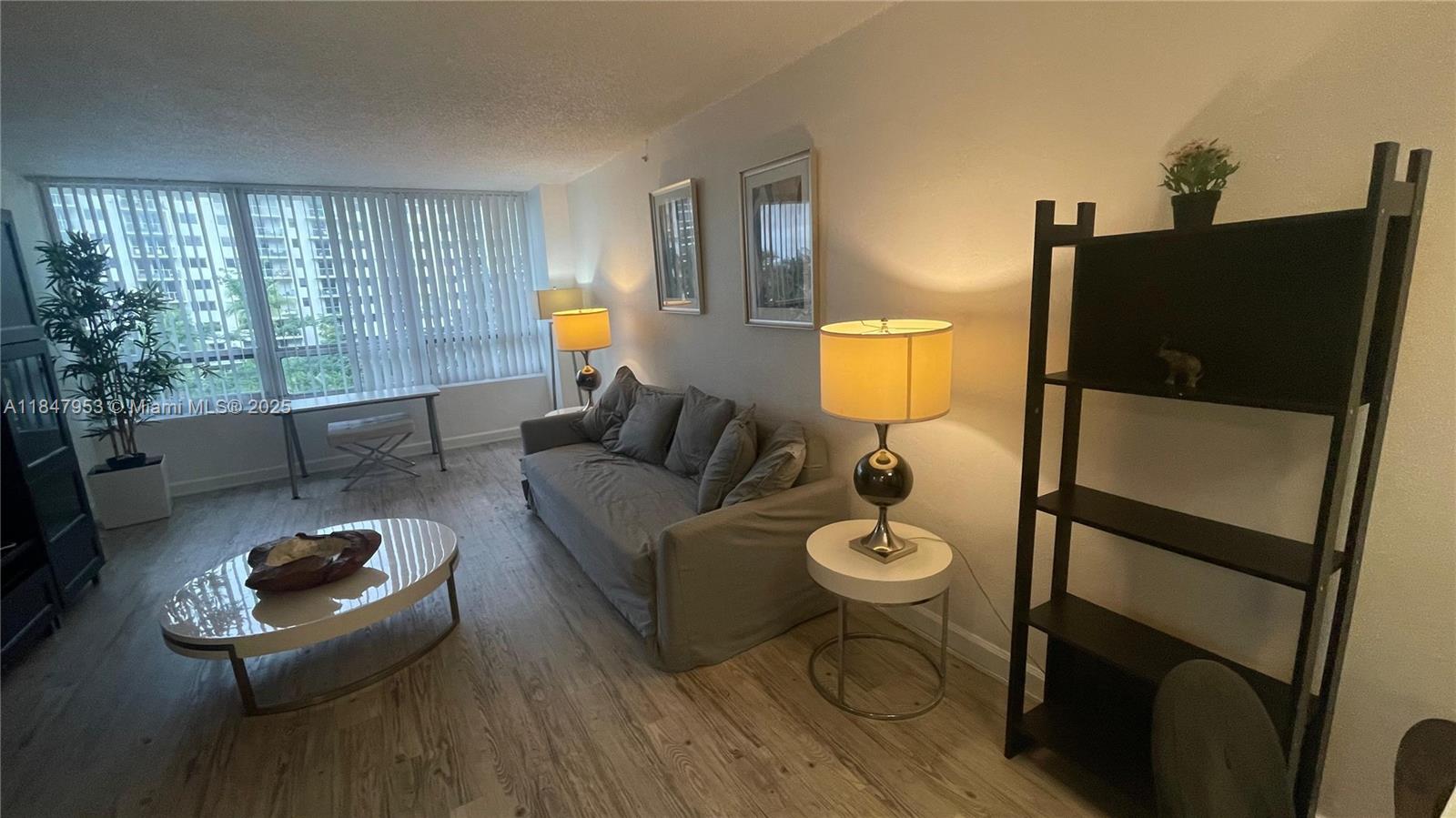 Property photo # 0