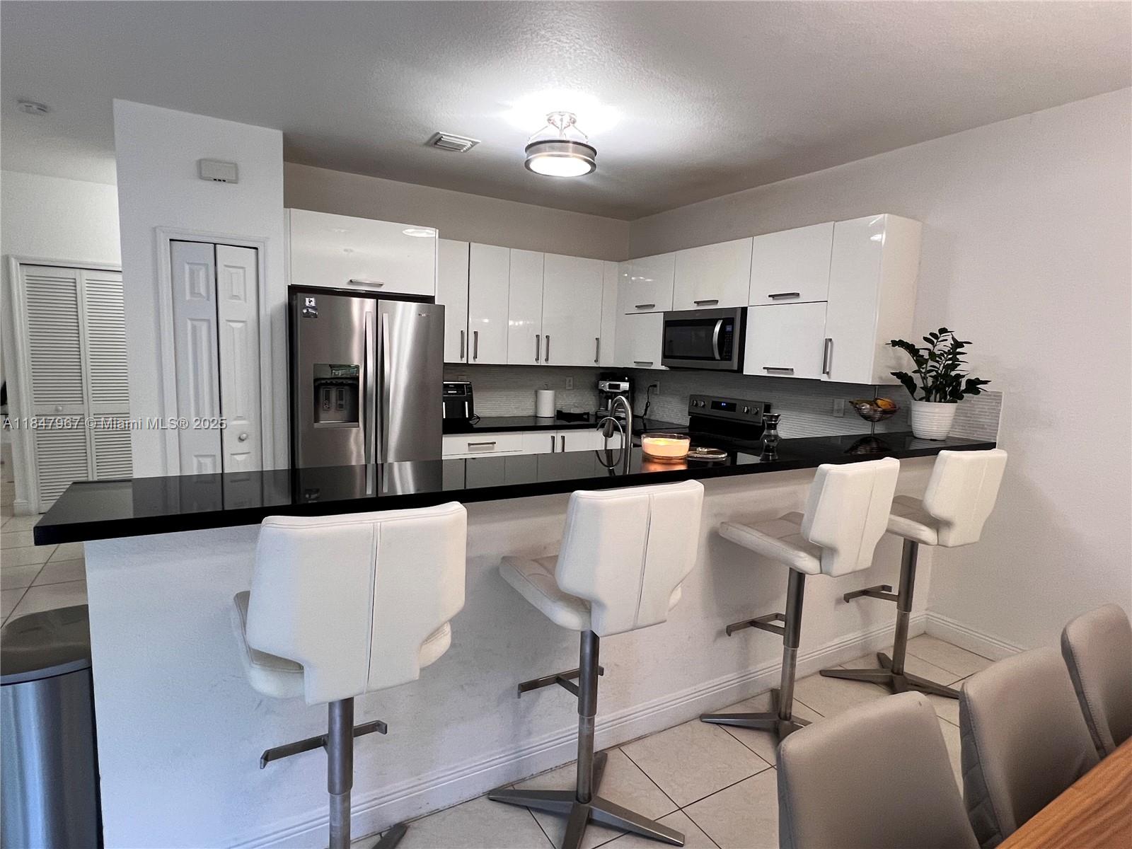 Property photo # 9