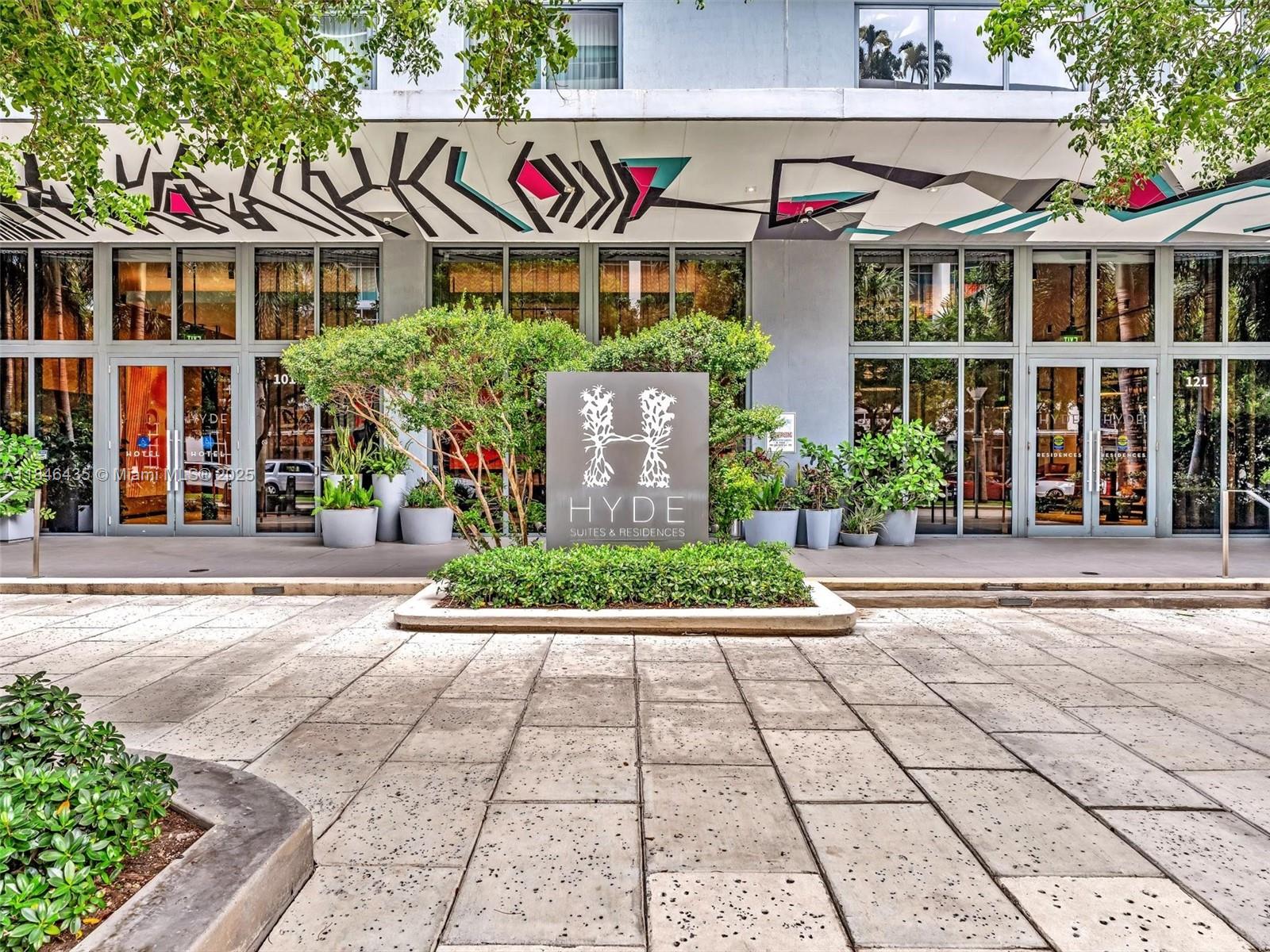 121 NE 34th St #2208, Miami FL 33137