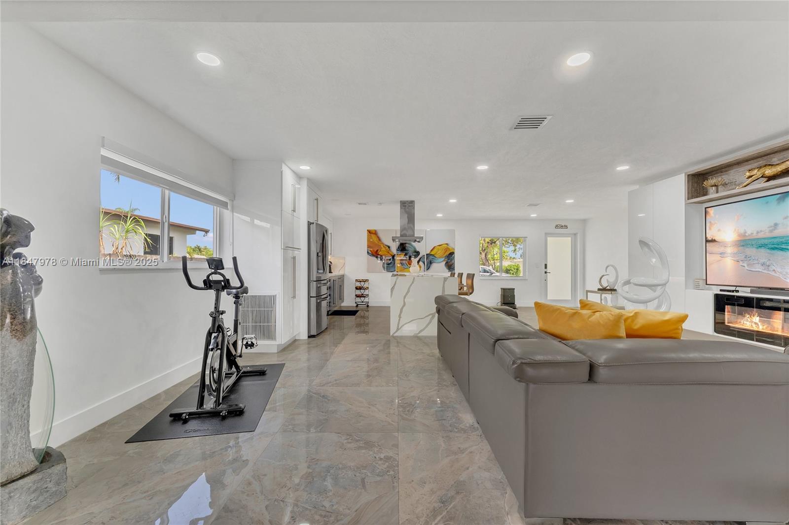 Property photo # 9