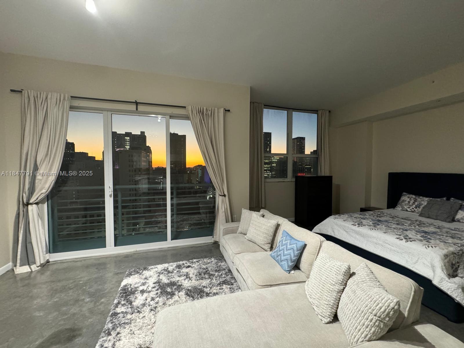 133 NE 2nd Ave #1417, Miami FL 33132