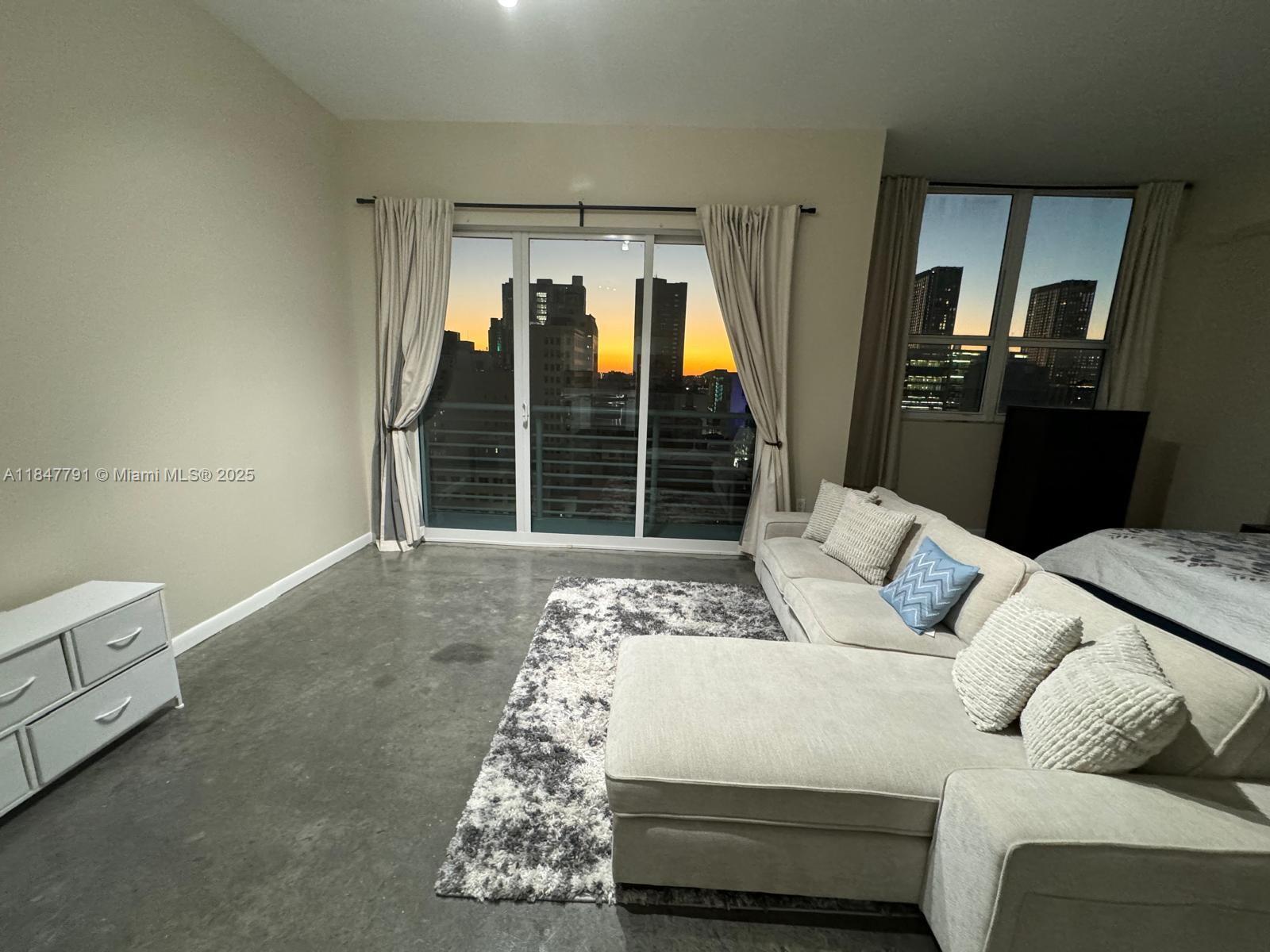 133 NE 2nd Ave #1417, Miami FL 33132