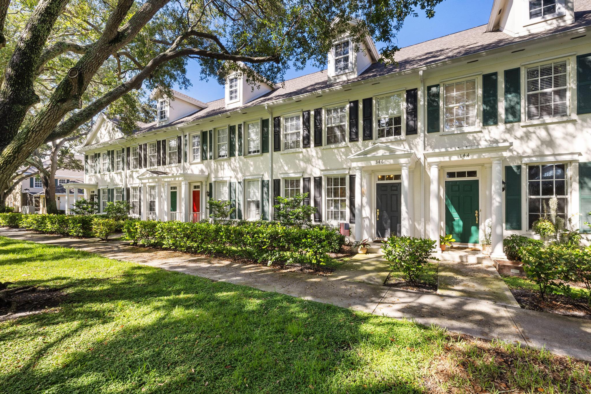 Image to showcase the property located at 346 Legare Court