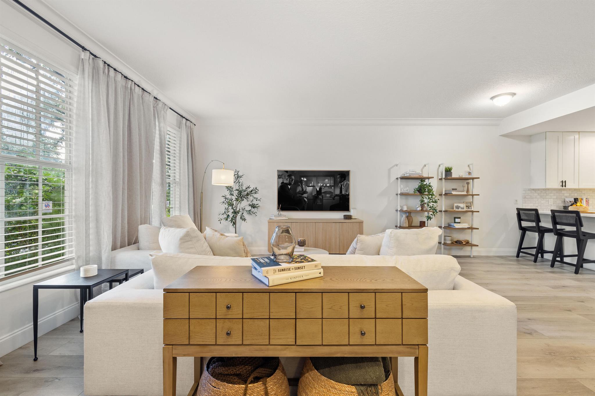 Image to showcase the property located at 346 Legare Court